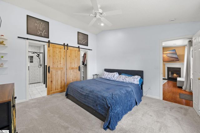 120 Crescent Creek Court Court, Greenville, SC 29605