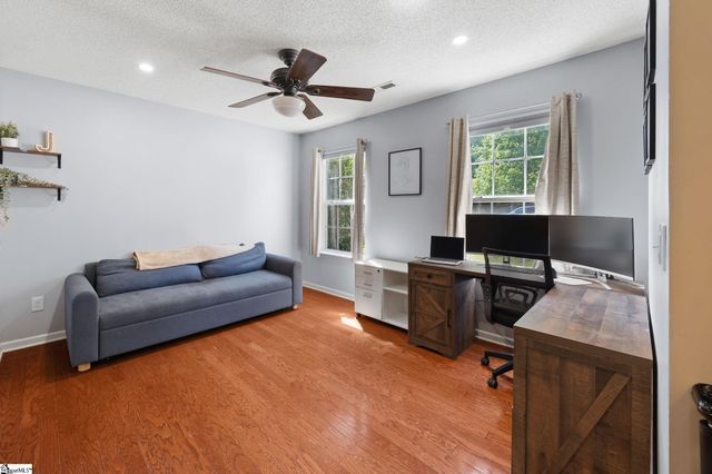 120 Crescent Creek Court Court, Greenville, SC 29605