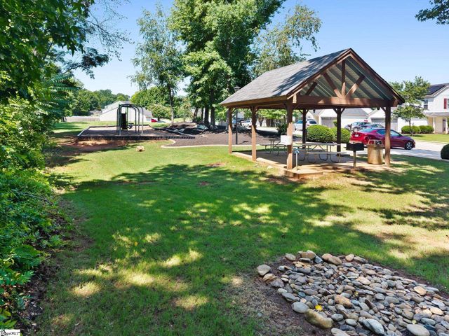 120 Crescent Creek Court Court, Greenville, SC 29605