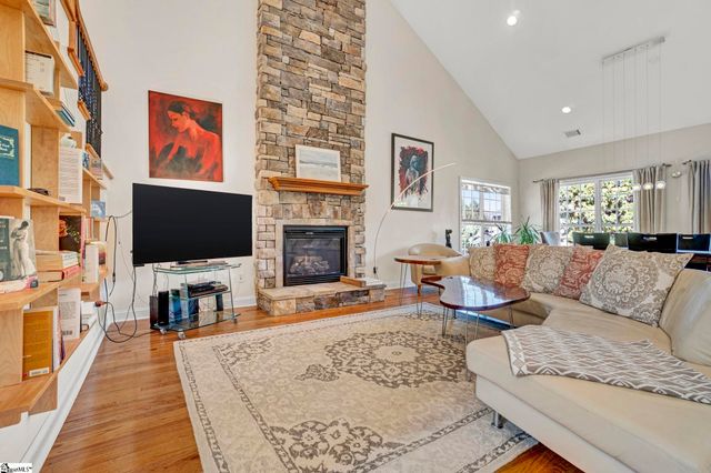 5 Middleberry Court, Greer, SC 29650