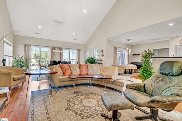 5 Middleberry Court, Greer, SC 29650