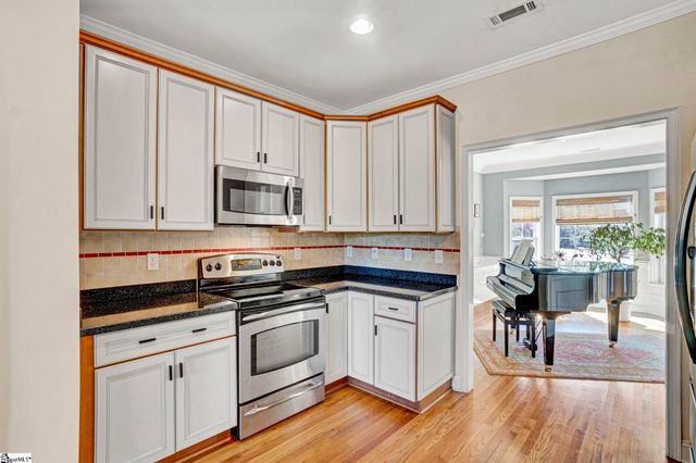 5 Middleberry Court, Greer, SC 29650