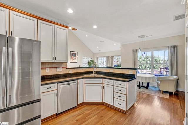 5 Middleberry Court, Greer, SC 29650