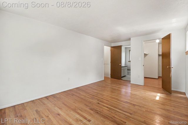 4100 Gatesford Circle Drive, Troy, MI 48085
