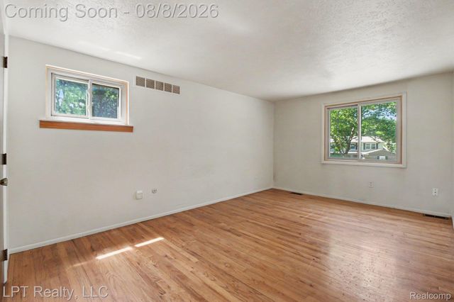 4100 Gatesford Circle Drive, Troy, MI 48085