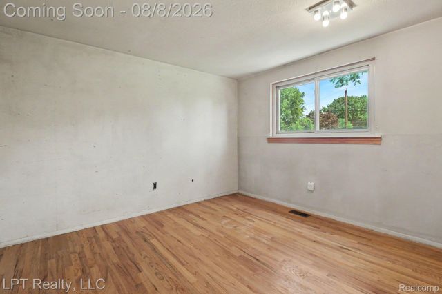 4100 Gatesford Circle Drive, Troy, MI 48085