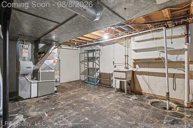 4100 Gatesford Circle Drive, Troy, MI 48085