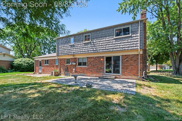 4100 Gatesford Circle Drive, Troy, MI 48085