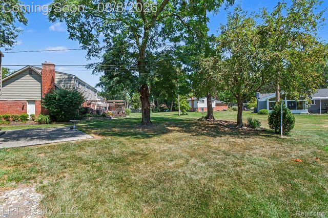 4100 Gatesford Circle Drive, Troy, MI 48085