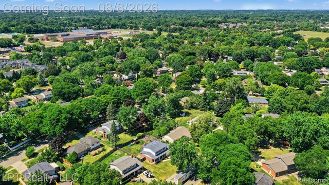 4100 Gatesford Circle Drive, Troy, MI 48085