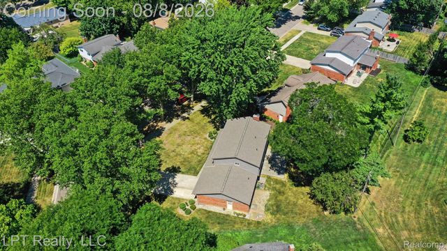 4100 Gatesford Circle Drive, Troy, MI 48085