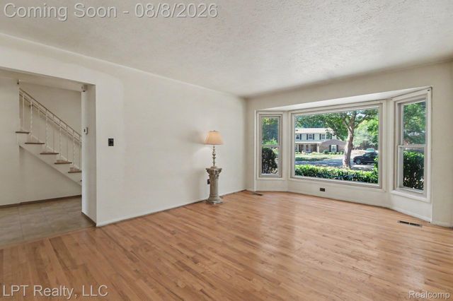 4100 Gatesford Circle Drive, Troy, MI 48085