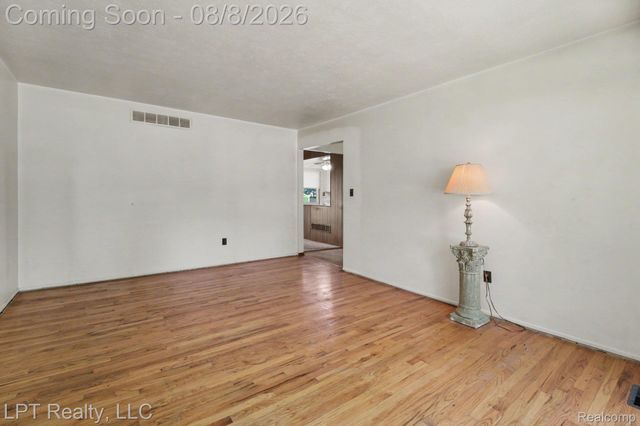 4100 Gatesford Circle Drive, Troy, MI 48085