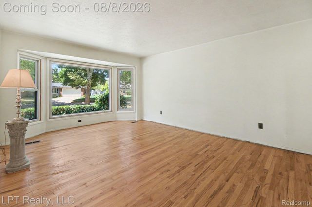 4100 Gatesford Circle Drive, Troy, MI 48085