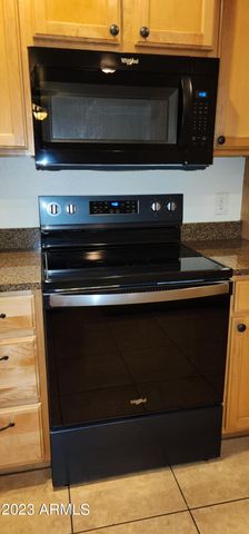 1967 E FRYE Road 103, Gilbert, AZ 85295