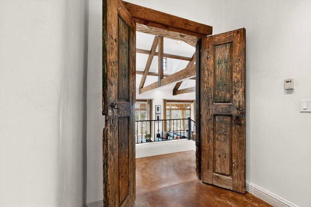 348 White Oaks NE, Albuquerque, NM 87122