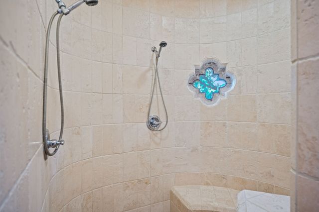 348 White Oaks NE, Albuquerque, NM 87122