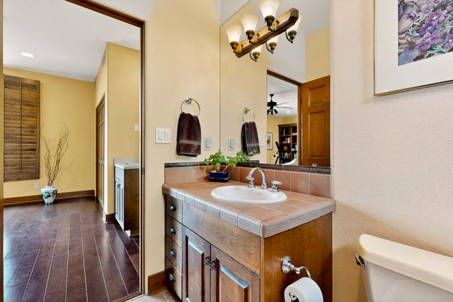 348 White Oaks NE, Albuquerque, NM 87122