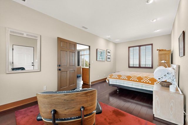 348 White Oaks NE, Albuquerque, NM 87122