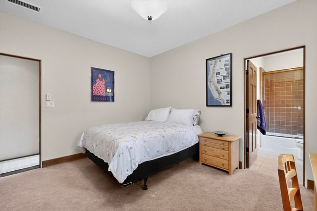 348 White Oaks NE, Albuquerque, NM 87122