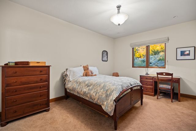 348 White Oaks NE, Albuquerque, NM 87122