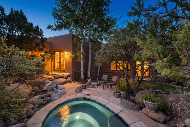 348 White Oaks NE, Albuquerque, NM 87122