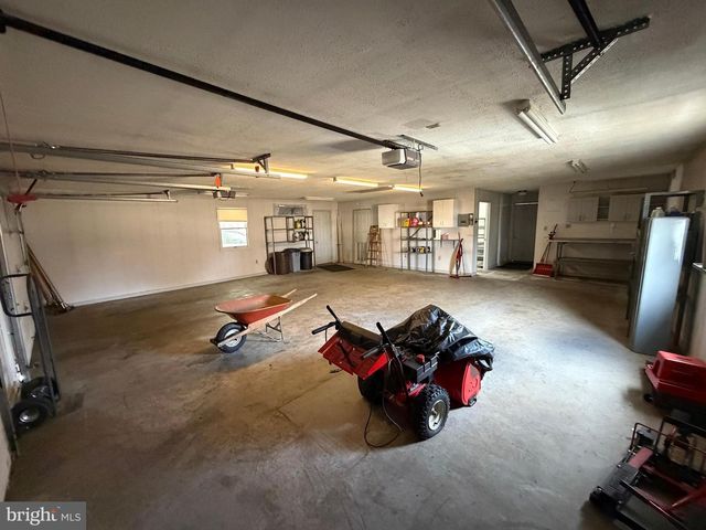 223 WOODS DRIVE, Mechanicsburg, PA 17050