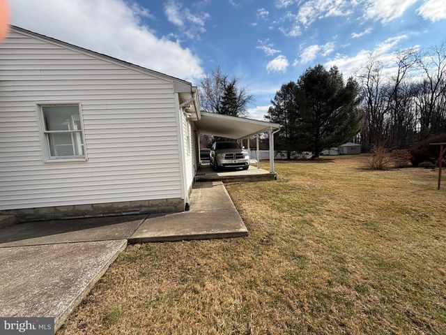 223 WOODS DRIVE, Mechanicsburg, PA 17050