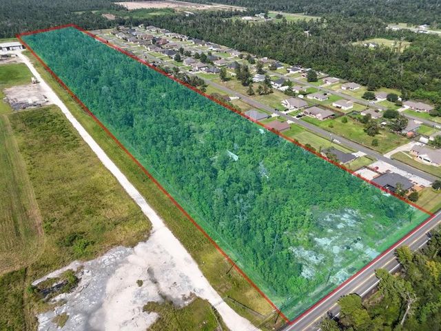 3245 E Burton Street, Sulphur, LA 70663