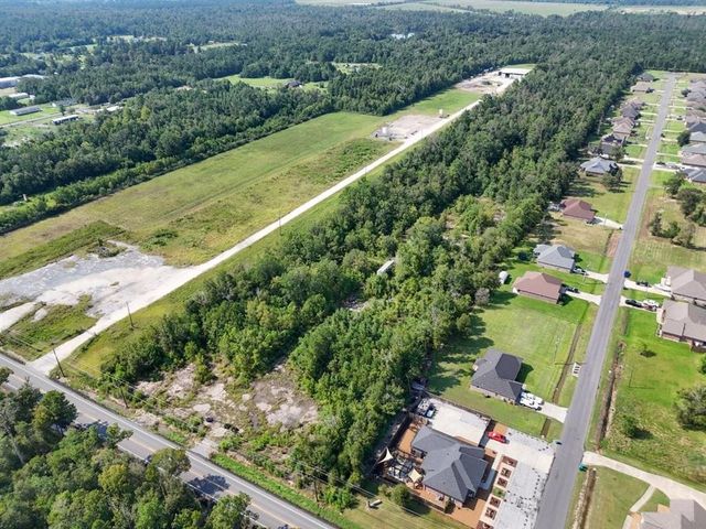 3245 E Burton Street, Sulphur, LA 70663