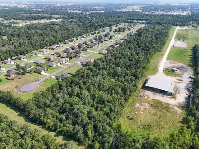 3245 E Burton Street, Sulphur, LA 70663