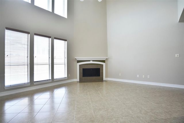 2904 Grand Shore Court, League City, TX 77573