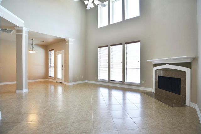 2904 Grand Shore Court, League City, TX 77573