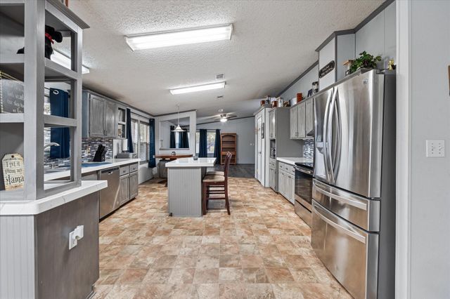 1715 Meyer Road, Beasley, TX 77417