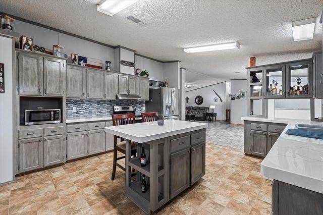 1715 Meyer Road, Beasley, TX 77417