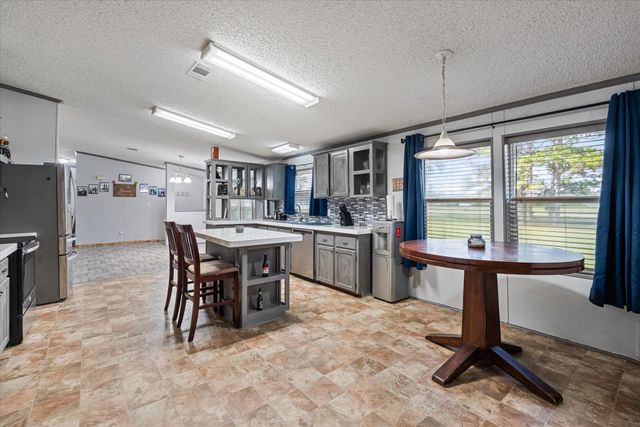 1715 Meyer Road, Beasley, TX 77417