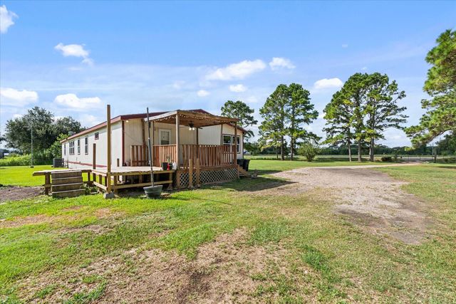 1715 Meyer Road, Beasley, TX 77417
