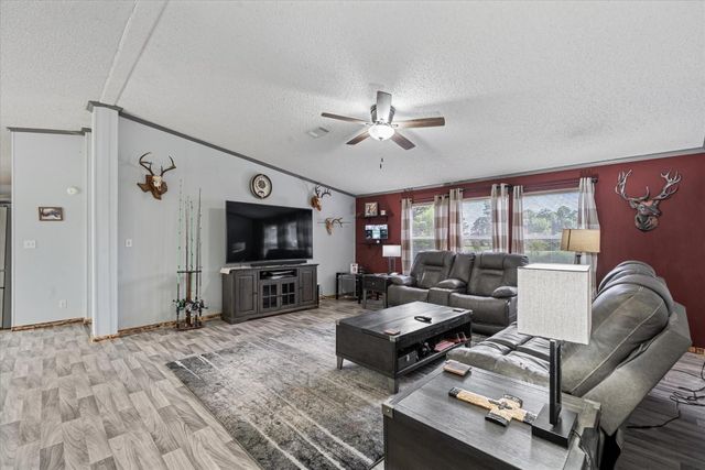 1715 Meyer Road, Beasley, TX 77417
