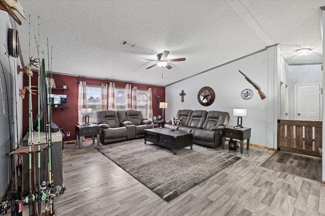 1715 Meyer Road, Beasley, TX 77417