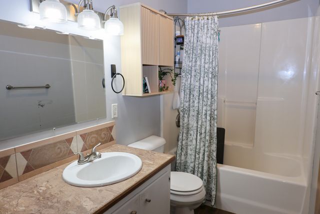 310 POWELLS Street, Crescent, IA 51526