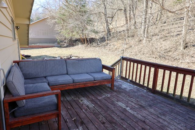 310 POWELLS Street, Crescent, IA 51526