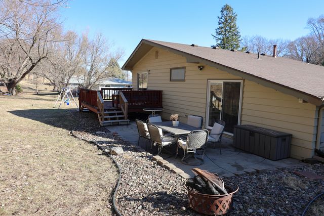 310 POWELLS Street, Crescent, IA 51526