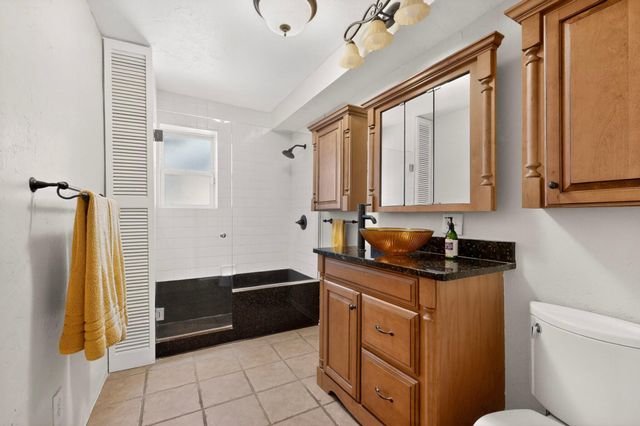4809 14th Street NW, Albuquerque, NM 87107
