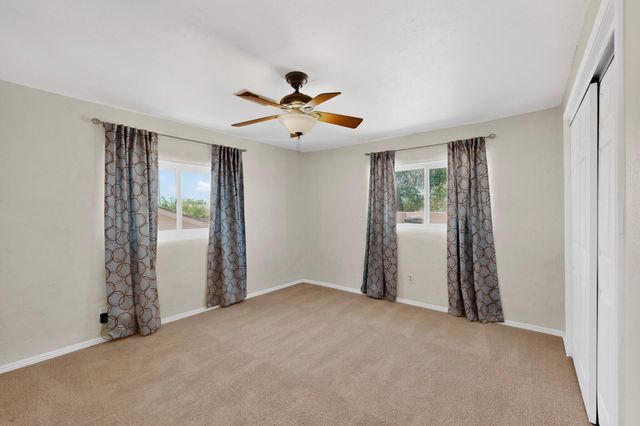 4809 14th Street NW, Albuquerque, NM 87107
