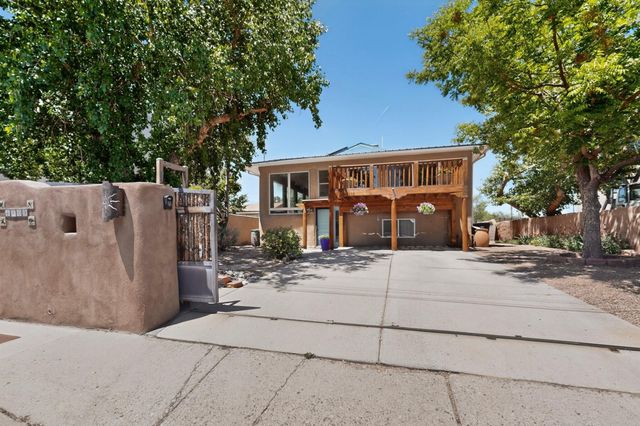 4809 14th Street NW, Albuquerque, NM 87107