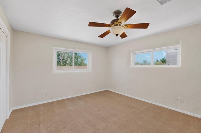 4809 14th Street NW, Albuquerque, NM 87107