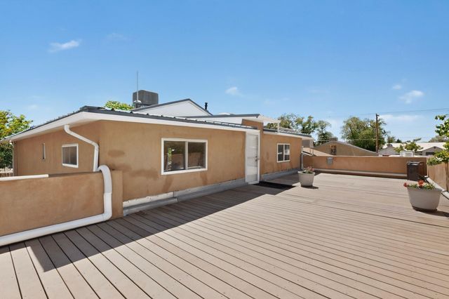 4809 14th Street NW, Albuquerque, NM 87107