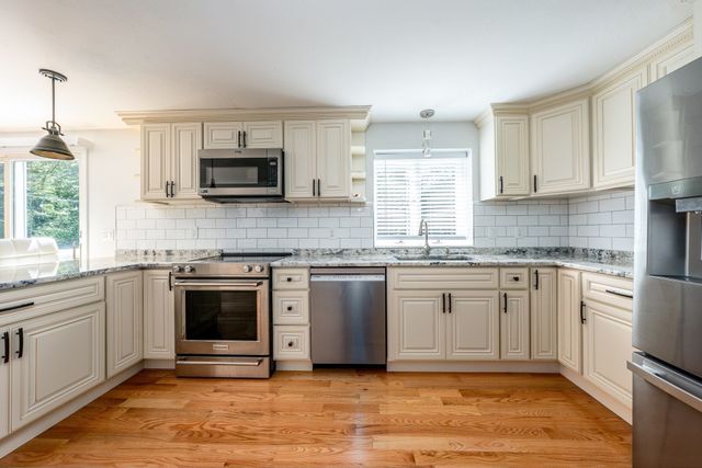 3 Popple Bottom, Sandwich, MA 02563
