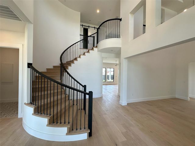 10103 Milky Way DR, Austin, TX 78730