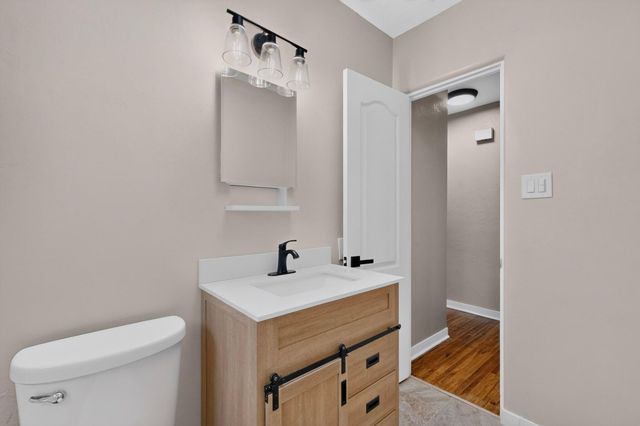 313 General Bradley Street NE, Albuquerque, NM 87123